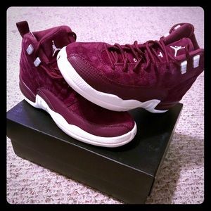 Jordan 12 Bordeaux
